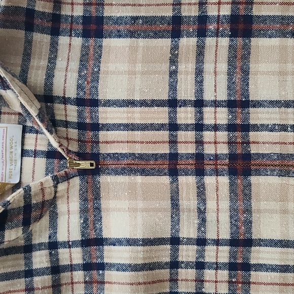 Pendleton plaid cape with hood 100% Virgin wool tan, navy brown - Picture 6 of 9